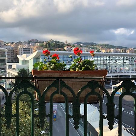 Apartamento Relax In Darsena - Savona Exterior foto